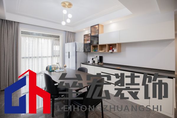 白色、木色與黑色演繹同一空間下的不同格調(diào)！