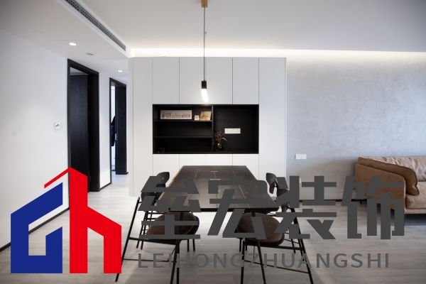 142㎡現(xiàn)代簡(jiǎn)約丨 黑白格調(diào)下的溫柔空間！