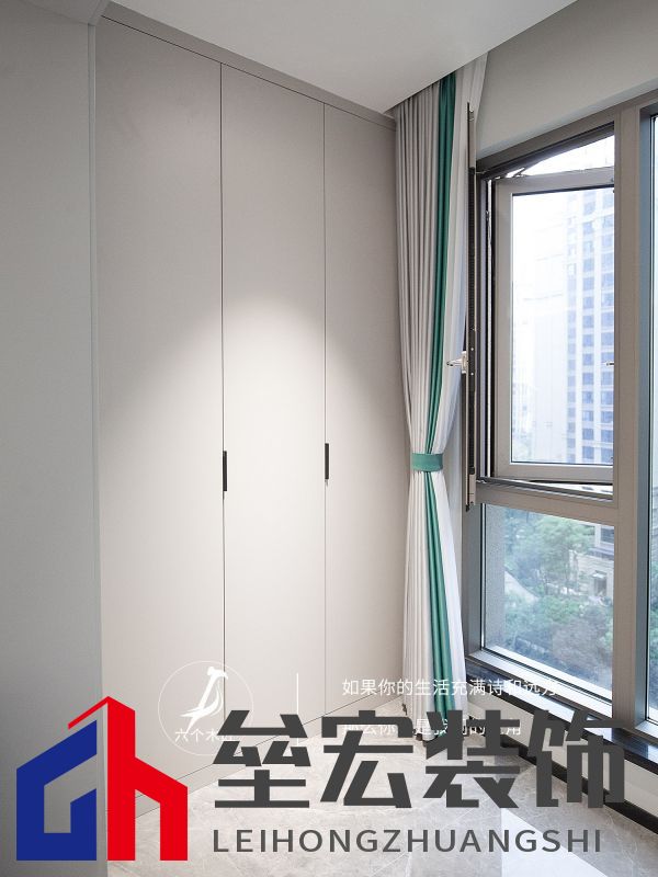 103㎡三居室一門到頂?shù)囊鹿裨O(shè)計(jì)，簡(jiǎn)約又溫馨