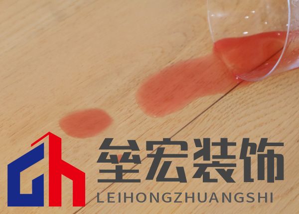 標(biāo)題一:奢華又健康?德?tīng)柦饦?biāo)“7凈”地板:拿來(lái)吧你