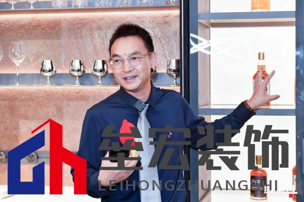 聯邦家私集團董事/副總裁 鐘海舟