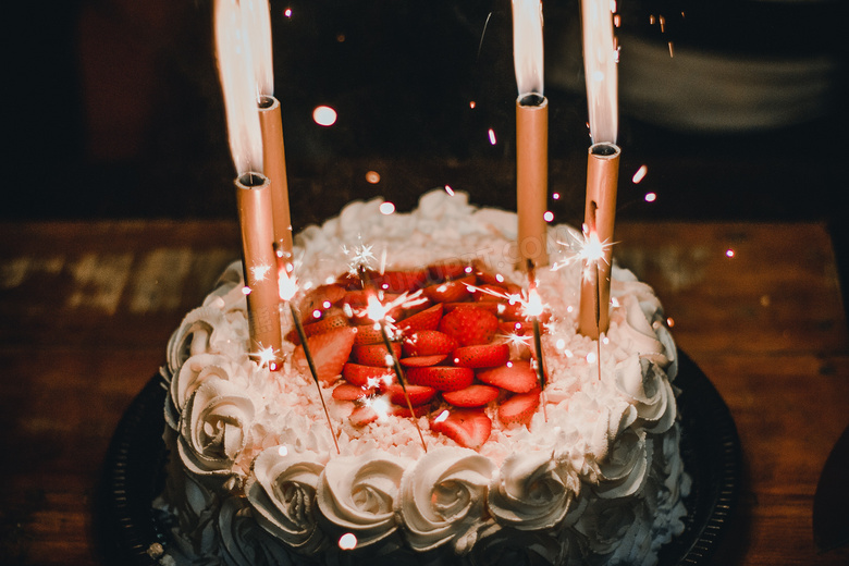 廈門過(guò)生日的觀景餐廳_廈門布置生日?qǐng)鼍暗牡胤絖廈門生日?qǐng)鼍安贾?/></p>
<p style=