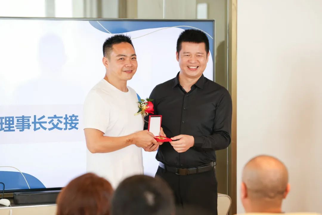 廈門(mén)市裝飾協(xié)會(huì)_廈門(mén)建筑裝飾協(xié)會(huì)會(huì)長(zhǎng)_廈門(mén)建筑裝飾協(xié)會(huì)